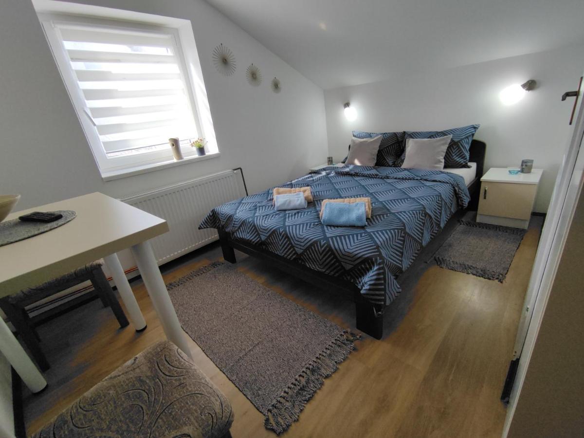 Ferienwohnung S. A. L. 2 Zrenjanin Exterior foto