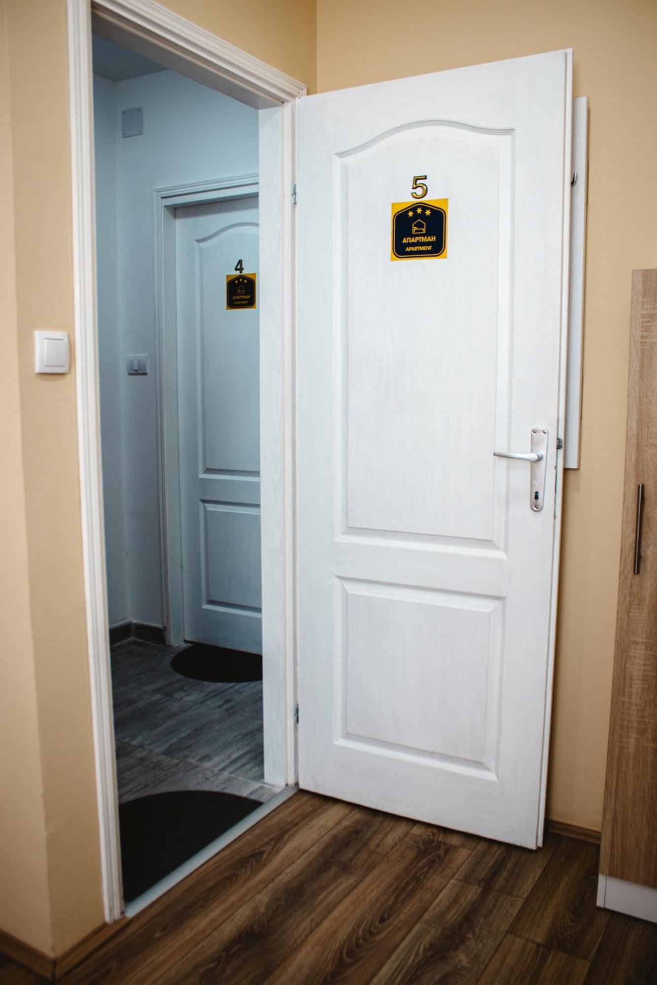 Ferienwohnung S. A. L. 2 Zrenjanin Exterior foto